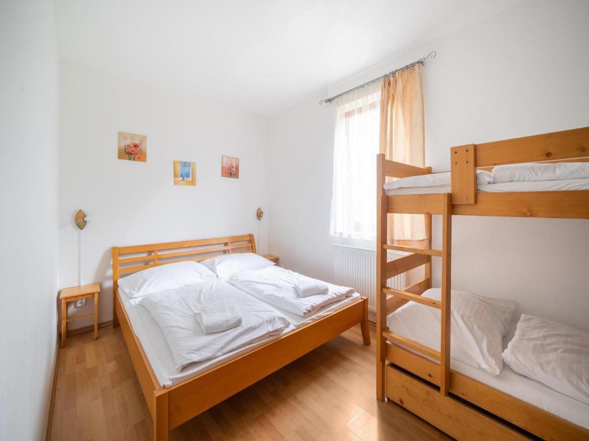 Comfortable Holiday Home In Lipno With Garden Lipno nad Vltavou Εξωτερικό φωτογραφία
